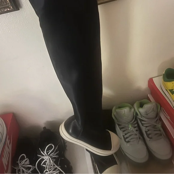 Very clean worn once everything comes with box and sack for shoes very authentic Giuseppe Zanotti | Shoes | Very Clean Worn Once Everything  main image 4